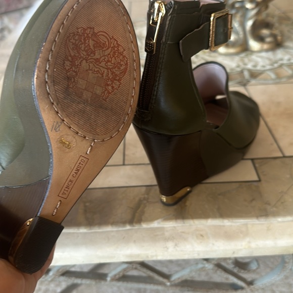 Vince Camuto sandal very very good condition used like twice size 6 - Picture 8 of 14